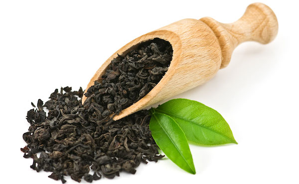 Sử dụng trà khô để khử mùi ngăn bàn, ngăn tủ