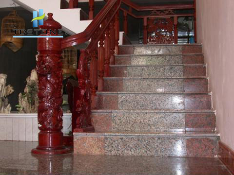 Ốp lát cầu thang đá hoa cương tím Mông Cổ đem lại sự sang trọng cho ngôi nhà bạn
